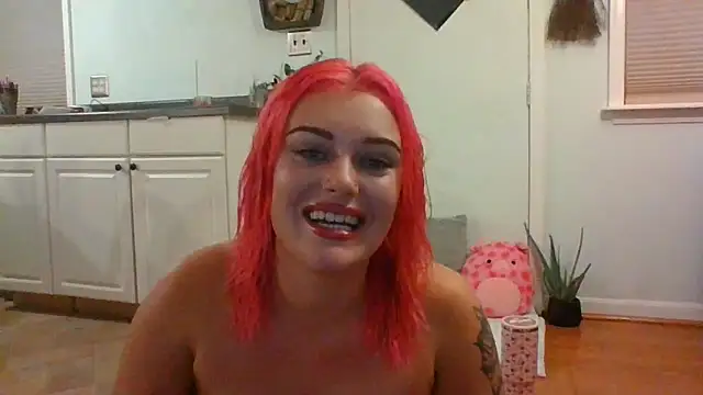 strawberryshortbabe online show from October 7, 2025, 3:14 am