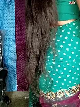 Snapshot of Rashmi_011 chatting on April 23, 2026, 12:34 am Rashmi 011 online show from April 23, 2026, 12:34 am