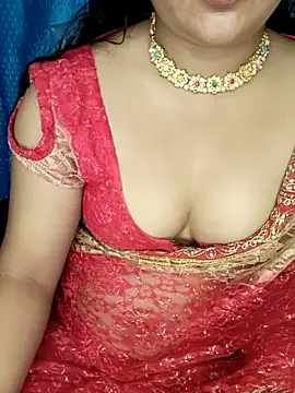 Snapshot of Rashmi_011 chatting on May 16, 2026, 12:18 am Rashmi 011 online show from May 16, 2026, 12:18 am
