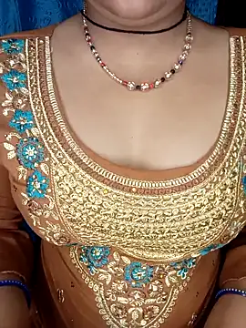 Snapshot of Rashmi_011 chatting on May 25, 2026, 9:04 am Rashmi 011 online show from May 25, 2026, 9:04 am
