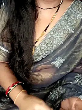 Snapshot of Rashmi_011 chatting on June 27, 2026, 12:37 am Rashmi 011 online show from June 27, 2026, 12:37 am