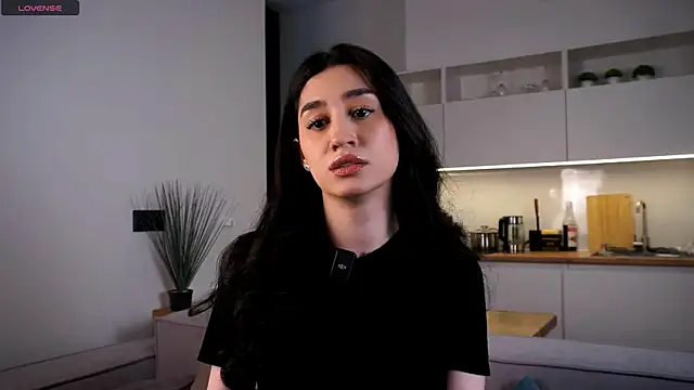 kayaangell online show from November 18, 2025, 3:56 am