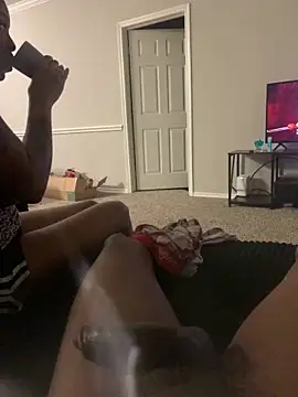 Snapshot of spadesxl chatting on December 18, 2025, 5:35 am spadesxl online show from December 18, 2025, 5:35 am