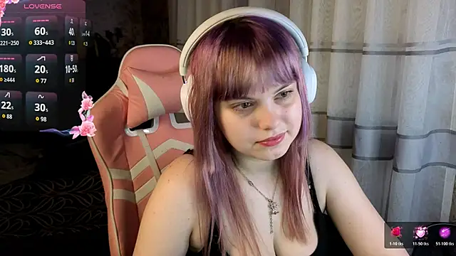 KristiBloom online show from March 12, 2026, 1:12 am