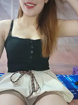 LylyCii6969 online show from June 2, 2026, 1:24 pm