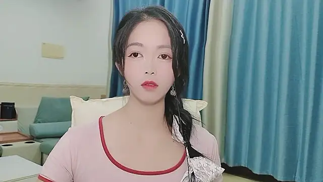 Q Yumi online show from October 21, 2025, 10:27 am