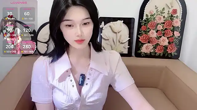 Snapshot of T-TeaR chatting on April 29, 2026, 2:26 am T-TeaR online show from April 29, 2026, 2:26 am