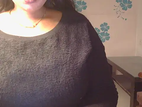 Snapshot of Meadow_rain1 chatting on November 13, 2025, 6:18 pm Meadow rain1 online show from November 13, 2025, 6:18 pm