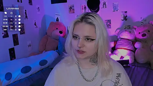 bixxxiz online show from November 17, 2025, 12:22 pm