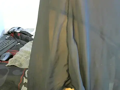 WildnWetMilfX36 online show from October 8, 2025, 9:01 pm