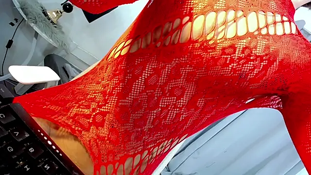 sexy calista online show from April 13, 2026, 6:24 pm