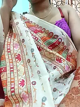 daisy-03 online show from October 28, 2025, 5:59 pm