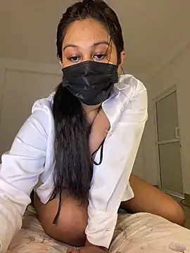 Snapshot of Monica__Bellucci__ chatting on June 7, 2026, 9:46 am Monica Bellucci online show from June 7, 2026, 9:46 am