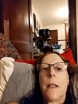 Snapshot of Spicylady1234 chatting on December 16, 2025, 2:16 am Spicylady1234 online show from December 16, 2025, 2:16 am