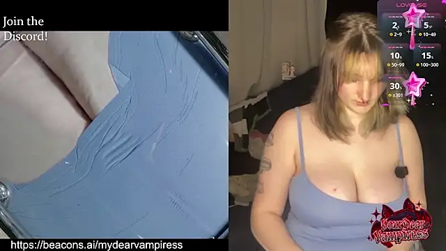 Snapshot of venusflytrapped chatting on April 6, 2026, 10:54 pm venusflytrapped online show from April 6, 2026, 10:54 pm