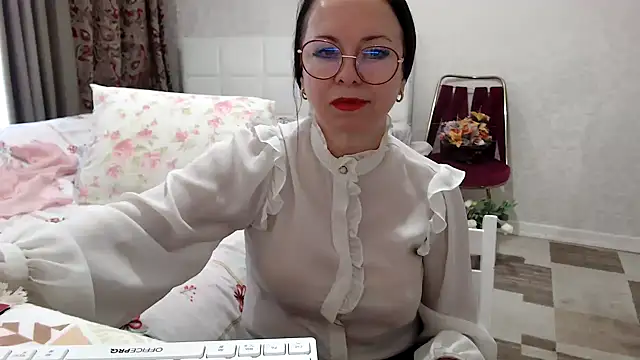 Arisa5000 online show from December 16, 2025, 6:51 am