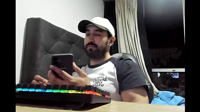 coolfriki online show from March 22, 2026, 12:03 am