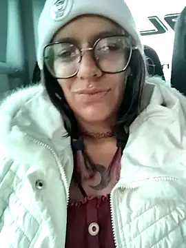 Abby 2-1 online show from November 4, 2025, 9:25 pm