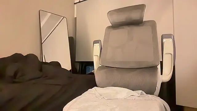 Snapshot of iambennet chatting on March 9, 2026, 12:20 pm iambennet online show from March 9, 2026, 12:20 pm