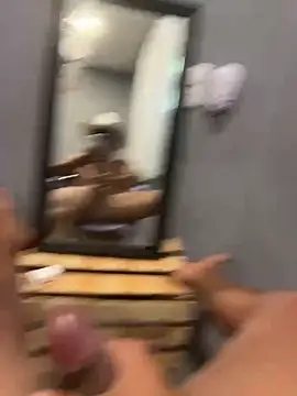 lain213 online show from April 20, 2026, 5:37 pm