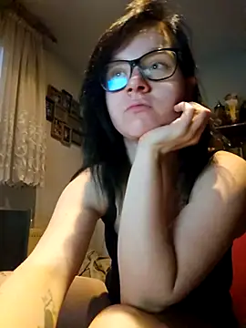 Snapshot of Lenalove02 chatting on October 30, 2025, 9:22 am Lenalove02 online show from October 30, 2025, 9:22 am