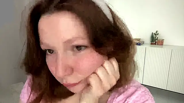 TamekiaSamii online show from November 14, 2025, 7:07 am