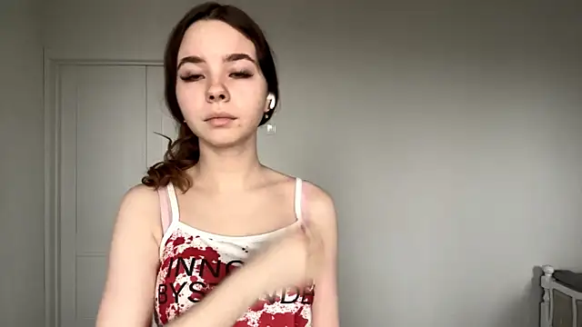 Snapshot of EhtelBiondi chatting on December 19, 2025, 8:10 am EhtelBiondi online show from December 19, 2025, 8:10 am