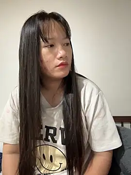 Snapshot of TrangNemo chatting on November 9, 2025, 10:19 pm TrangNemo online show from November 9, 2025, 10:19 pm