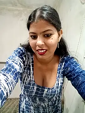 Miya sistar online show from October 26, 2025, 8:42 am