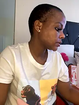 Snapshot of BlackPearlsa chatting on November 30, 2025, 11:03 am BlackPearlsa online show from November 30, 2025, 11:03 am