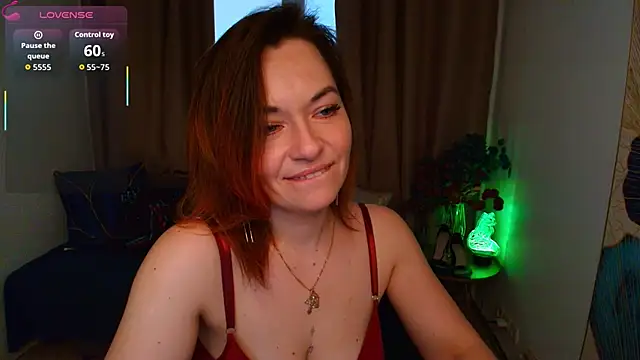 Serena Foxxx online show from April 6, 2026, 4:46 am