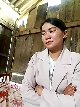 kun-love online show from October 19, 2025, 4:13 am