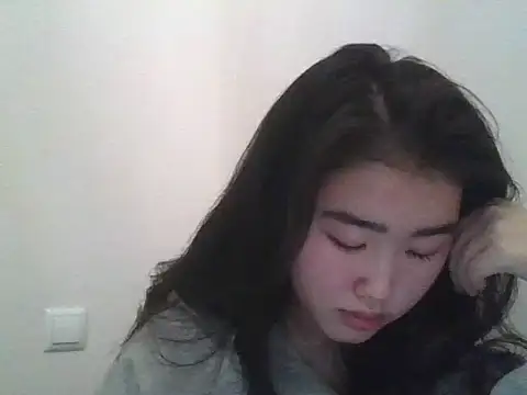 Snapshot of Zorivale chatting on February 5, 2026, 8:13 pm Zorivale online show from February 5, 2026, 8:13 pm
