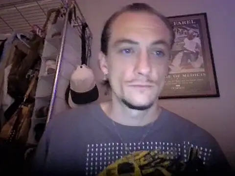 Snapshot of Dubbsssss chatting on July 6, 2026, 8:00 am Dubbsssss online show from July 6, 2026, 8:00 am
