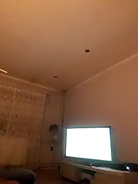 Snapshot of Remello1 chatting on December 20, 2025, 9:11 pm Remello1 online show from December 20, 2025, 9:11 pm