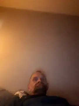 Snapshot of Remello1 chatting on July 5, 2026, 9:44 pm Remello1 online show from July 5, 2026, 9:44 pm