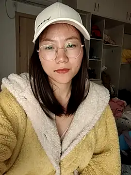 nini10052025 online show from December 2, 2025, 4:02 pm