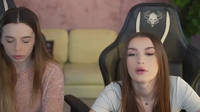 Jane Love054 online show from December 15, 2025, 3:27 pm