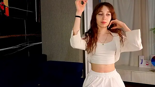 Snapshot of kitsun_ne chatting on February 13, 2026, 5:36 am kitsun ne online show from February 13, 2026, 5:36 am