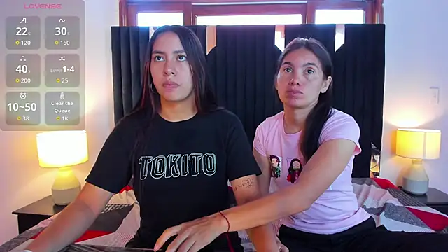 Sofy and Mia online show from October 27, 2025, 12:31 pm