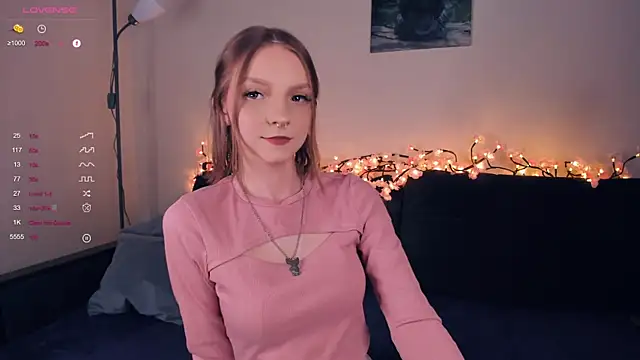 Snapshot of Golden_dawn chatting on October 19, 2025, 8:04 am Golden dawn online show from October 19, 2025, 8:04 am