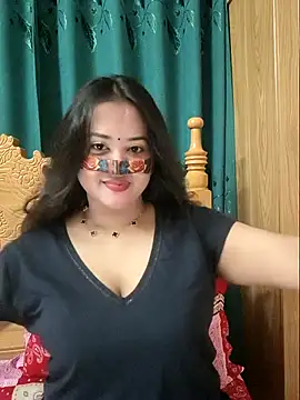 Beauty Queen Soniya online show from May 22, 2026, 2:08 am