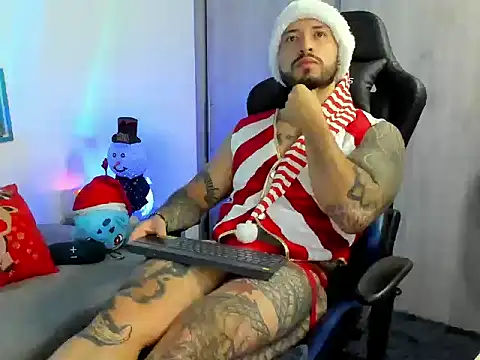 Snapshot of Dave-Max01 chatting on December 14, 2025, 11:26 am Dave-Max01 online show from December 14, 2025, 11:26 am