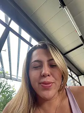 Snapshot of camila_vanucci- chatting on June 8, 2026, 5:57 pm camila vanucci- online show from June 8, 2026, 5:57 pm