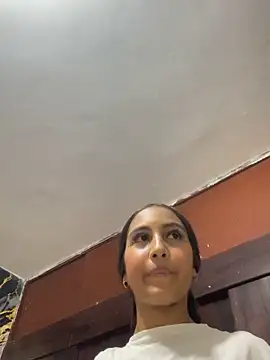 Luna star3 online show from December 22, 2025, 6:49 pm