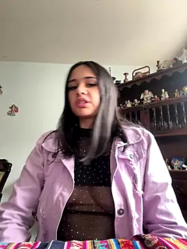 Katherin dimi online show from October 6, 2025, 7:44 pm