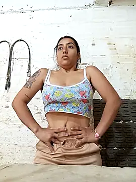 Queen sofya online show from October 28, 2025, 5:04 pm