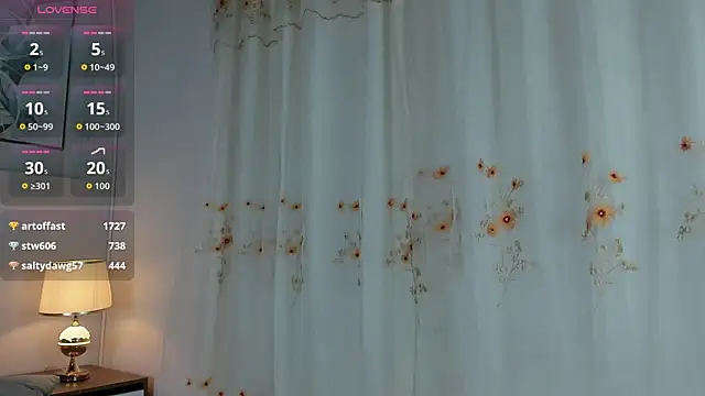 Snapshot of celeste_collins_ chatting on November 23, 2025, 8:36 am celeste collins online show from November 23, 2025, 8:36 am