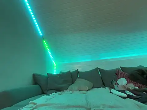 Snapshot of goddesemiiyy chatting on December 5, 2025, 7:54 pm goddesemiiyy online show from December 5, 2025, 7:54 pm