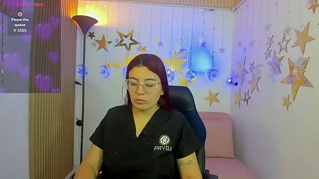 Snapshot of allison_mc chatting on May 13, 2026, 3:48 am allison mc online show from May 13, 2026, 3:48 am
